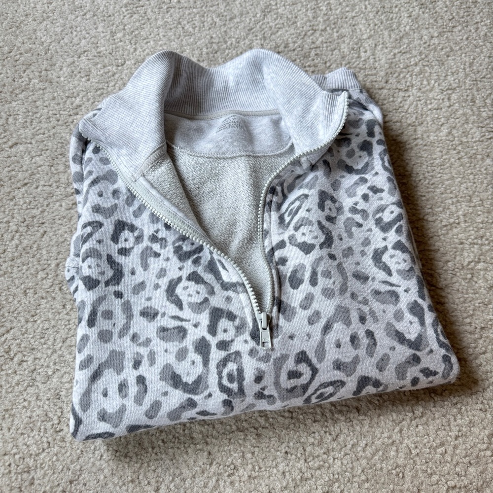 aerie quarter zip sweatshirt!